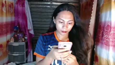 cutie_rona online show from December 20, 11:06 am