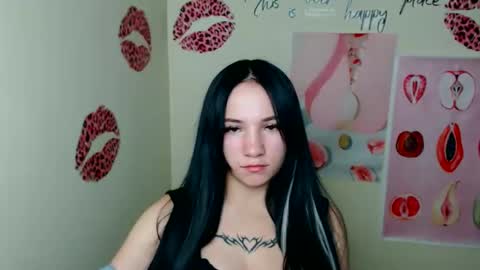 Emma online show from October 10, 6:25 pm