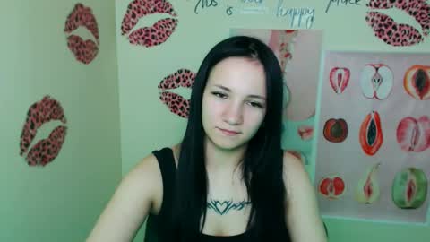 Emma online show from March 18, 2:01 pm