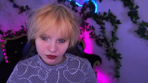 Snapshot of cutiiebunny chatting on October 26, 8:26 am cutiiebunny online show from October 26, 8:26 am