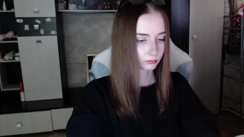 Cutti Crystal online show from November 11, 2:47 am