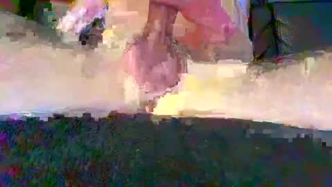 cwaddle online show from December 20, 3:31 pm