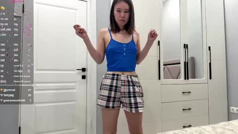 Akemi online show from June 5, 6:52 am