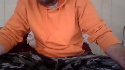 Snapshot of d1d_u_m1ss_1t chatting on January 12, 3:25 pm d1d_u_m1ss_1t online show from January 12, 3:25 pm