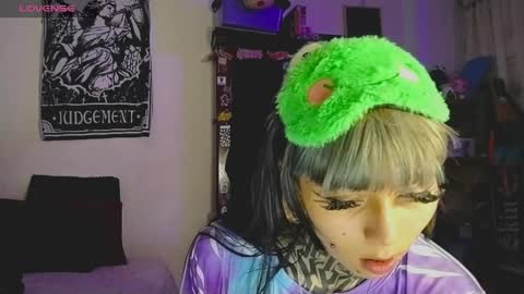 d3m0ny0_0 online show from March 30, 11:38 pm