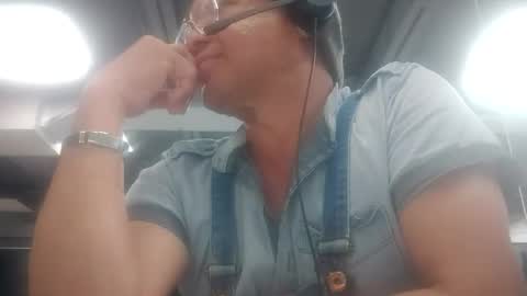 d619627 online show from November 3, 6:31 pm