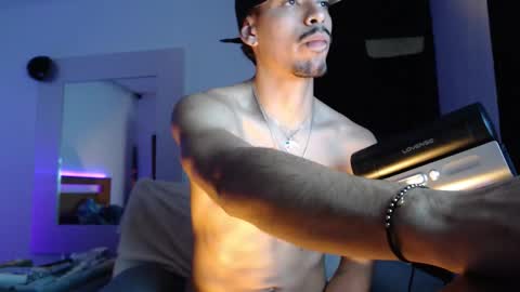 d_usma00 online show from December 5, 6:23 am