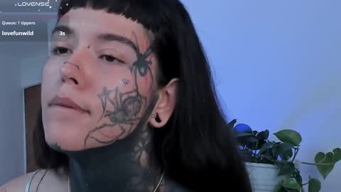 Darlene online show from March 9, 1:26 pm