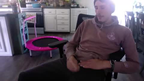 dabbylonglegs online show from May 7, 8:37 pm