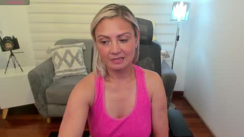 Dacota online show from January 28, 1:39 am