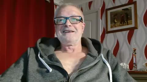Snapshot of daddiescockforyou chatting on October 22, 8:32 pm Brian ... online show from October 22, 8:32 pm