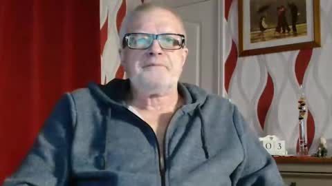 Snapshot of daddiescockforyou chatting on December 3, 9:06 pm Brian ... online show from December 3, 9:06 pm