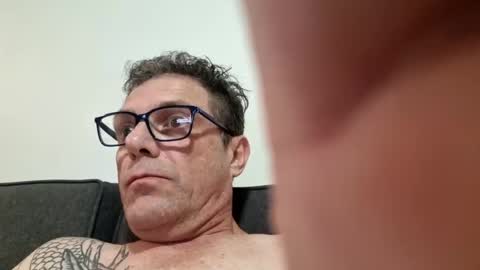 Snapshot of daddy69sx77 chatting on January 3, 10:52 am Kasey Xdresser online show from January 3, 10:52 am