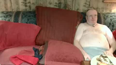 Daddy online show from April 22, 8:43 am