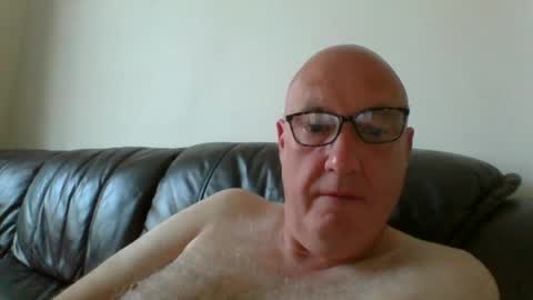 daddyhere4uall8 online show from August 5, 5:48 am