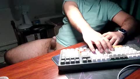 Snapshot of daddypimp3 chatting on September 29, 9:47 pm Paul online show from September 29, 9:47 pm