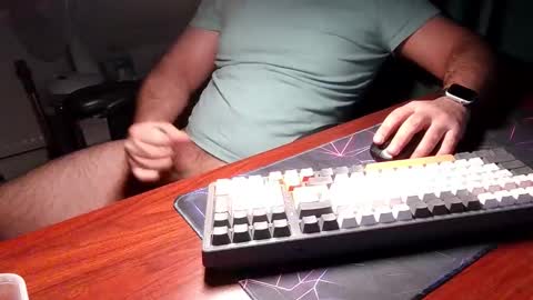 Snapshot of daddypimp3 chatting on September 22, 10:36 pm Paul online show from September 22, 10:36 pm