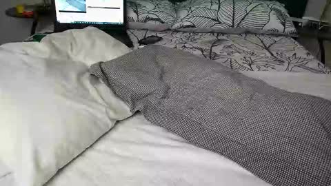 daddyslittleebony online show from April 20, 1:36 pm