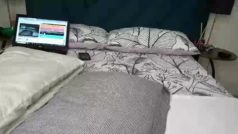 daddyslittleebony online show from April 21, 10:00 am