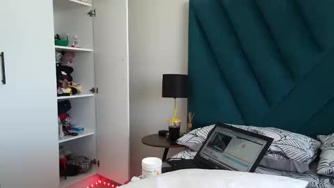 daddyslittleebony online show from April 12, 11:25 am