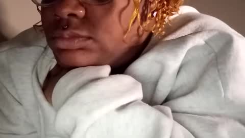 DadeesQTPie online show from January 15, 6:22 am