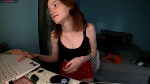 dadwouldbeproud1 online show from April 13, 12:42 pm