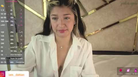 Dahiana  online show from March 11, 1:03 pm