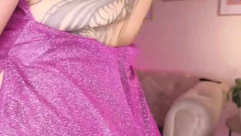 Dahiann Walcott online show from March 9, 7:51 pm