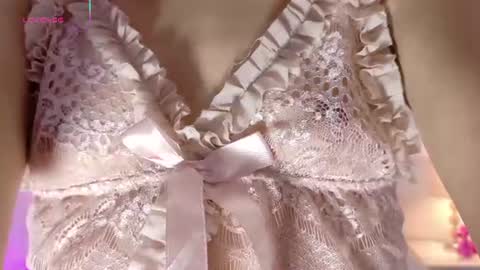dahlia_grey online show from July 25, 11:52 am