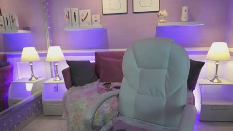 Dahlia Grey online show from November 13, 11:46 am