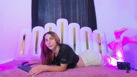 daicell juliana online show from December 18, 2:17 pm