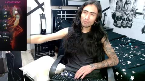Snapshot of daimon_rock01 chatting on January 19, 4:01 am felipe online show from January 19, 4:01 am