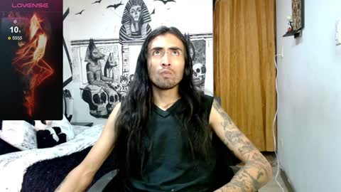 Snapshot of daimon_rock01 chatting on January 24, 3:00 am felipe online show from January 24, 3:00 am