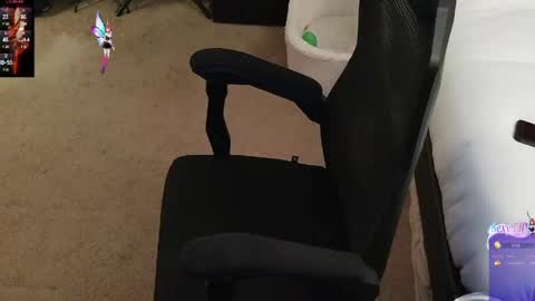 daintydusk1 online show from March 19, 11:42 pm