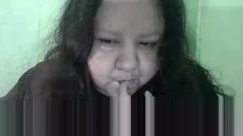 daisnconfusion_ online show from February 17, 5:55 pm