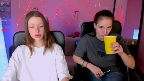 daisy online show from April 4, 7:10 pm
