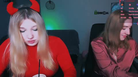 Little Di online show from February 1, 7:44 pm