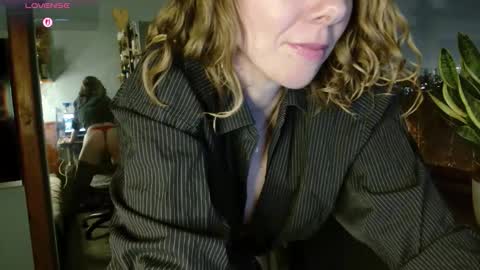 daisy_lovely online show from February 22, 4:31 pm