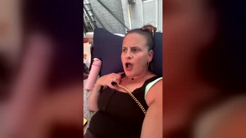 daisymae0017 online show from August 2, 6:53 pm