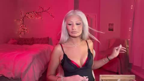 daisy online show from June 20, 1:12 am