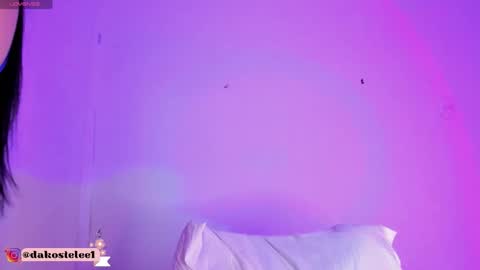 Snapshot of dakostelee1_ chatting on October 18, 10:47 pm dakostelee1_ online show from October 18, 10:47 pm