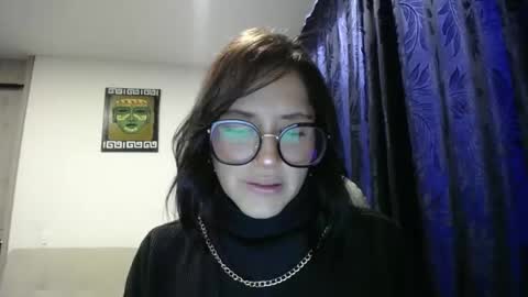 IG  dakotasofiaa online show from March 9, 11:25 am