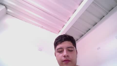 Dakota and Aron online show from April 22, 3:52 pm