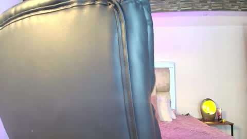 Snapshot of dakotarobbins_ chatting on February 3, 10:54 pm dakotarobbins_ online show from February 3, 10:54 pm