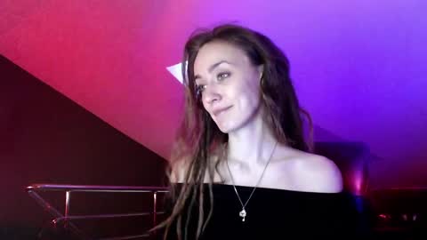 Snapshot of dalia_peach chatting on February 2, 9:18 am Dalia online show from February 2, 9:18 am
