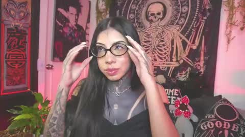 dalia_vorhees online show from June 2, 1:51 am