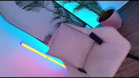 dalilathoms online show from February 12, 11:52 pm