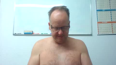 Snapshot of dallastxguy74 chatting on December 6, 2:40 am dallastxguy74 online show from December 6, 2:40 am