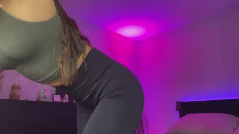 dalmatian_girl online show from March 30, 5:57 pm