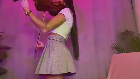 dalmatian_girl online show from December 22, 7:42 pm